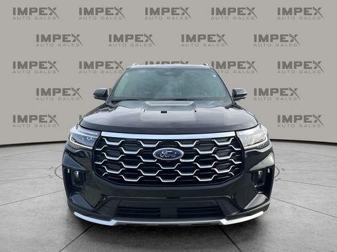 Used 2025 Ford Explorer Platinum image 8