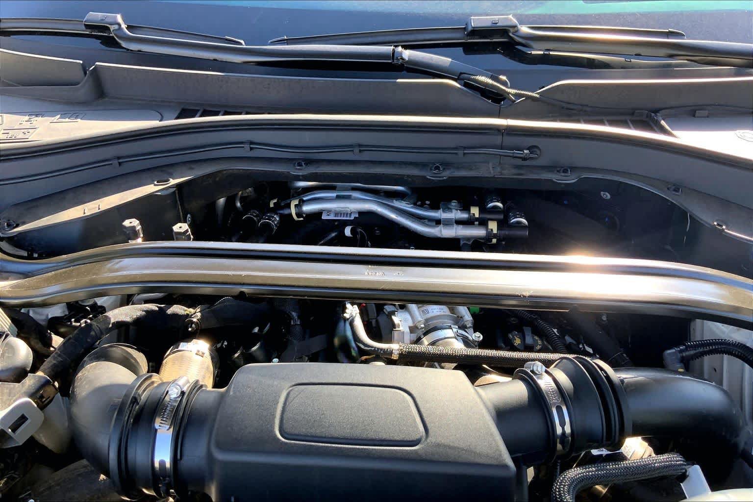 Used 2025 Lincoln Aviator Reserve w/ Equipment Group 201A AWD/4WD image 32