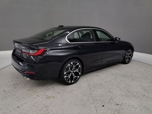 Used 2025 BMW 330i Sedan w/ Convenience Package image 7