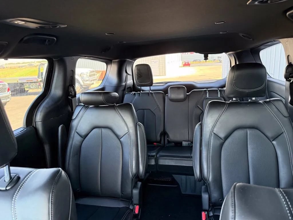 Used 2026 Chrysler Pacifica Select FWD image 21