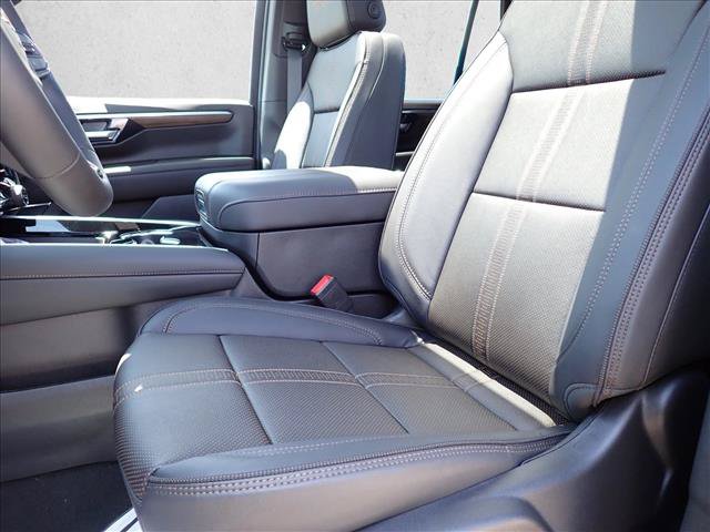 New 2026 Chevrolet Tahoe High Country AWD/4WD image 15
