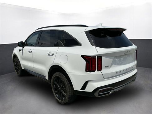 Used 2022 Kia Sorento SX image 4