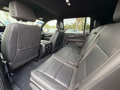 Used 2024 Chevrolet Suburban LT AWD/4WD image 15