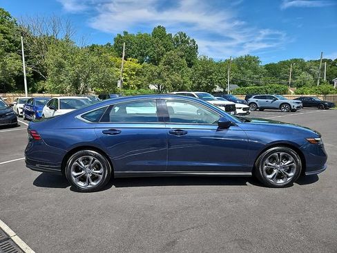 Certified 2023 Honda Accord EX image 7