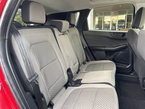 Used 2022 Ford Escape SE w/ SE Sport Appearance Package image 41