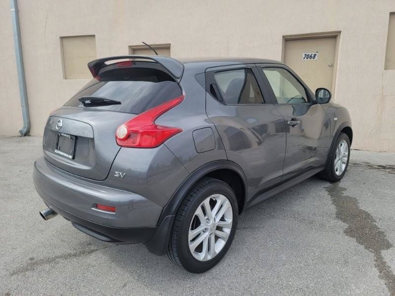Used 2011 Nissan Juke SV FWD image 2