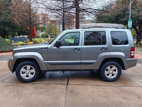 Used 2012 Jeep Liberty Sport w/ Popular Equipment Group image 2