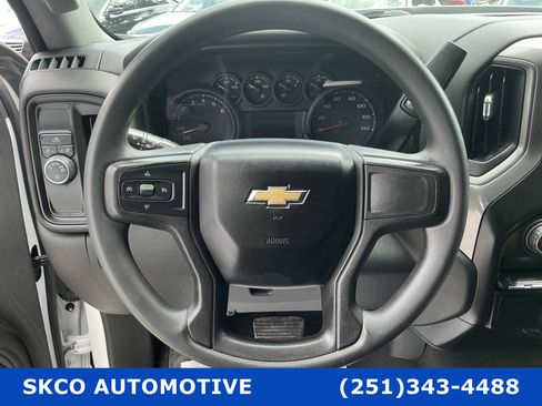 Used 2021 Chevrolet Silverado 1500 Custom image 18