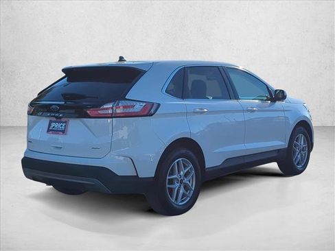 Used 2024 Ford Edge SEL image 6