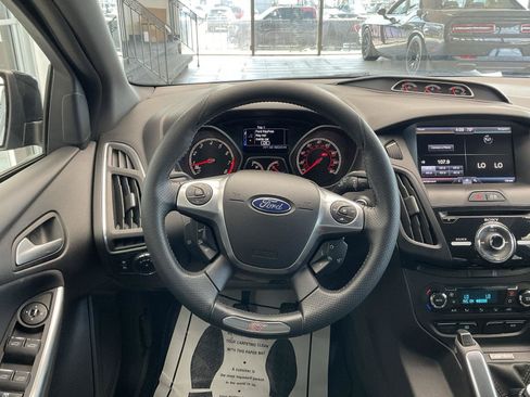Used 2013 Ford Focus ST FWD image 21