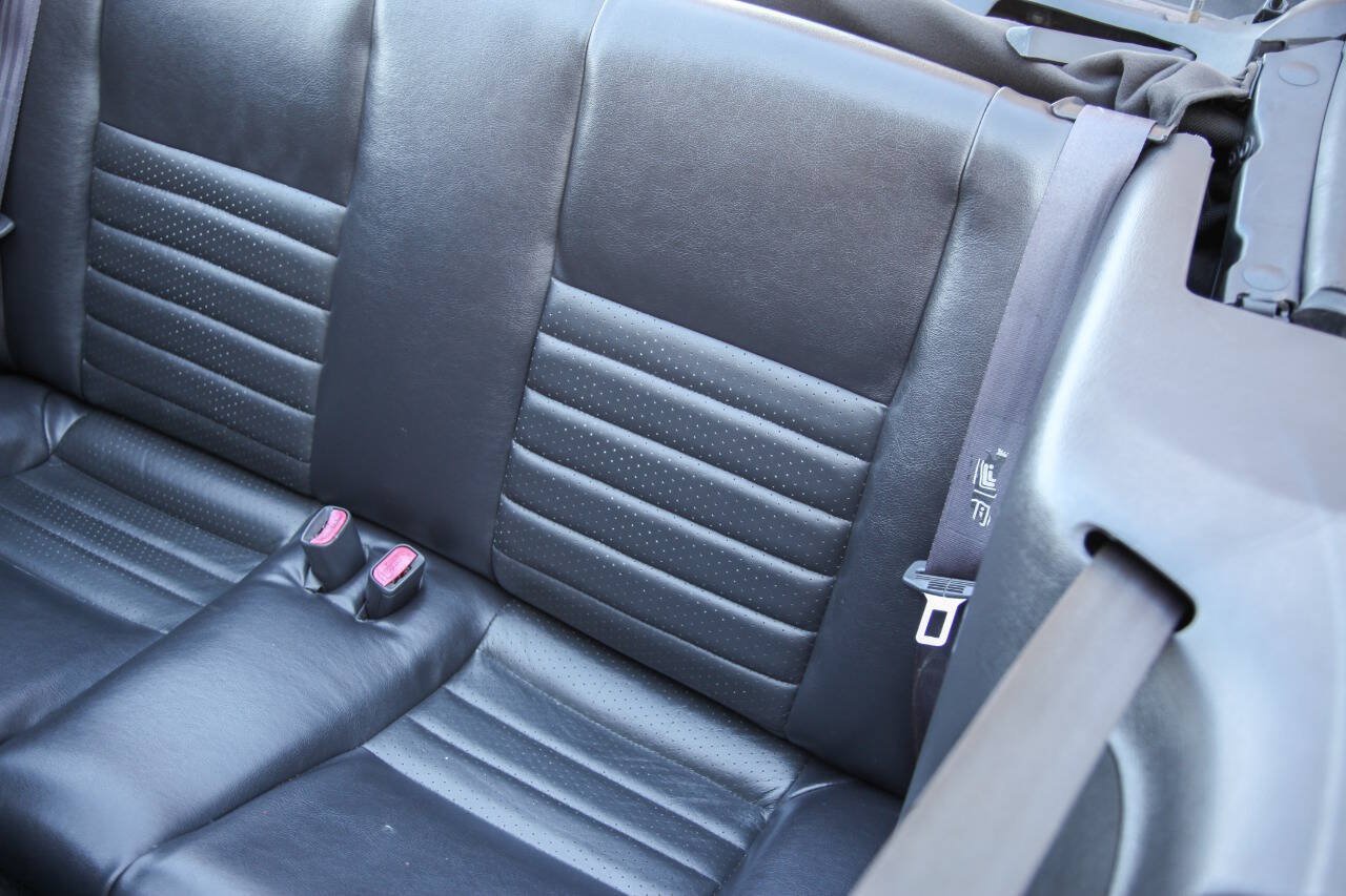 Used 1999 Ford Mustang Cobra RWD image 42