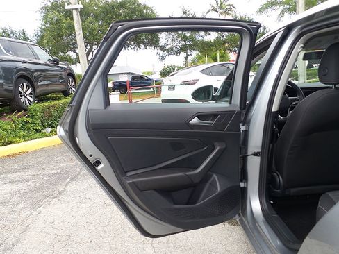Used 2022 Volkswagen Jetta S FWD image 22