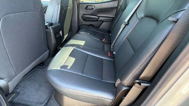 Used 2026 Chevrolet Colorado Trail Boss AWD/4WD image 15