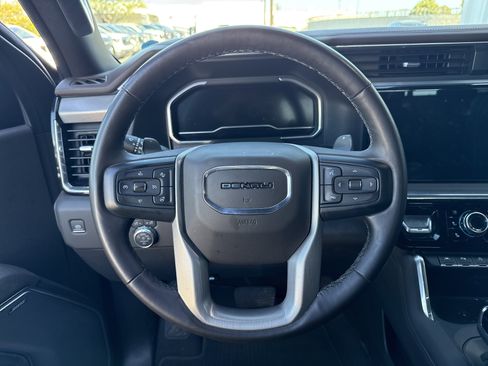 Used 2023 GMC Sierra 1500 Denali w/ Technology Package image 21