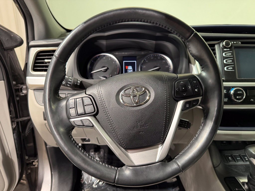 Certified 2019 Toyota Highlander XLE AWD/4WD image 24