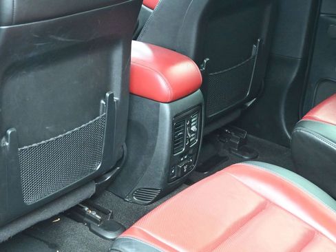 Used 2022 Dodge Durango R/T w/ Tow 'N Go Package AWD/4WD image 30