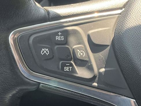 Used 2019 Chevrolet Equinox LT FWD image 29