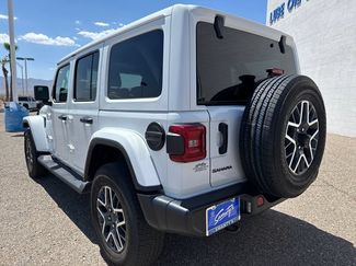 Used 2026 Jeep Wrangler Unlimited Sahara AWD/4WD video 3