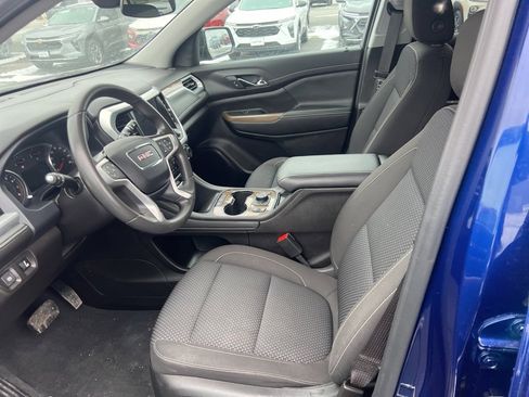 Certified 2023 GMC Acadia SLE w/ Driver Convenience Package image 7