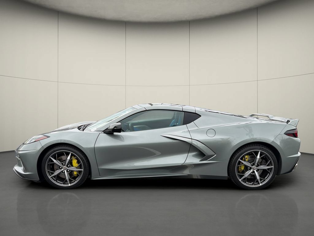 Used 2023 Chevrolet Corvette Stingray Premium Cpe w/ Z51 Performance Package RWD image 4