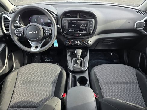 Used 2024 Kia Soul LX w/ Option Group 015 image 20