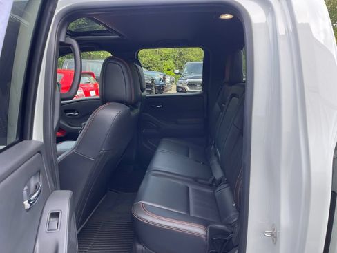 Used 2023 Nissan Frontier PRO-4X w/ Pro-4X Premium Package AWD/4WD image 13