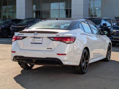 Used 2023 Nissan Sentra SR w/ Midnight Edition Package image 5