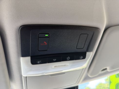 Used 2023 Mitsubishi Outlander SE FWD image 5