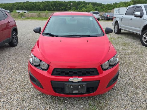 Used 2014 Chevrolet Sonic LS FWD image 2