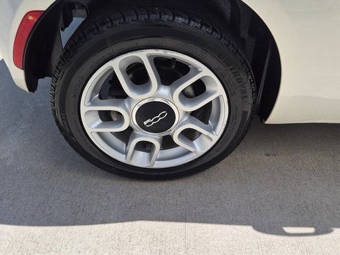 Used 2015 FIAT 500 Pop FWD image 24