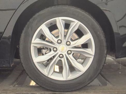 Used 2025 Chevrolet Malibu LT FWD image 20