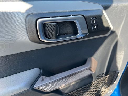 Used 2023 Ford Bronco Black Diamond image 11