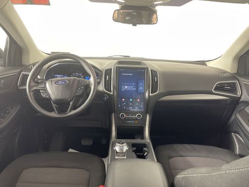 Used 2022 Ford Edge SE image 13