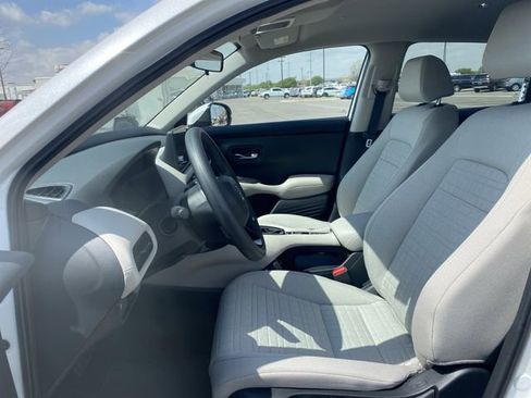 New 2026 Honda HR-V LX image 10