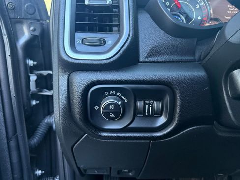 Used 2022 RAM 2500 Laramie AWD/4WD image 34