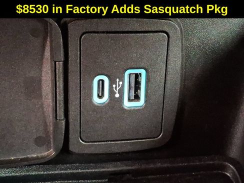 Used 2023 Ford Bronco 2-Door w/ Sasquatch Package AWD/4WD image 28