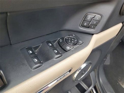 Used 2024 Ford Expedition Max Limited AWD/4WD image 16