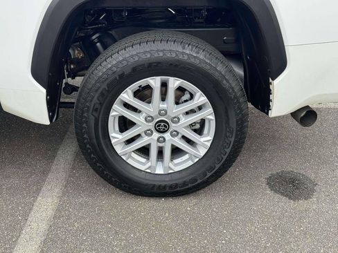 Used 2024 Toyota Tundra SR5 AWD/4WD image 11