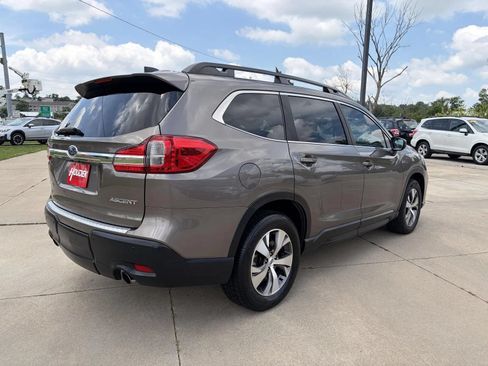 Used 2021 Subaru Ascent Premium w/ Convenience Package AWD/4WD image 8