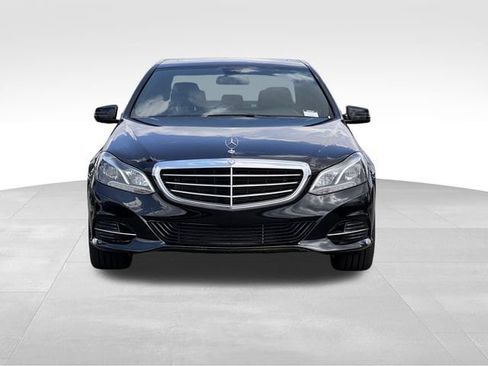 Used 2016 Mercedes-Benz E 350 Sedan w/ Keyless Go Package image 8