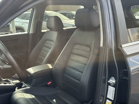 Used 2023 Honda CR-V EX-L image 10