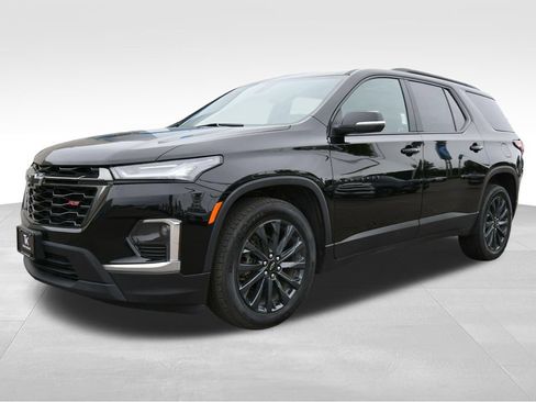 Used 2023 Chevrolet Traverse RS AWD/4WD image 2