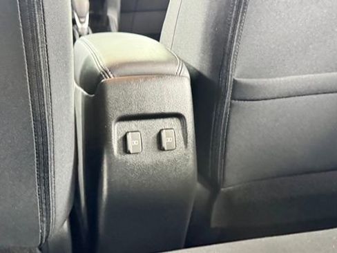 Certified 2023 Nissan Kicks SV FWD image 34