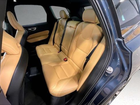 Used 2024 Volvo XC60 T8 Ultimate w/ Protection Package Premier AWD/4WD image 23
