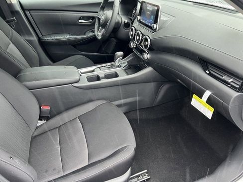 Used 2025 Nissan Sentra SV w/ All-Weather Package image 21