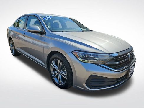 Used 2024 Volkswagen Jetta SE FWD image 7