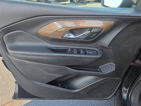 Used 2018 GMC Terrain SLE image 13