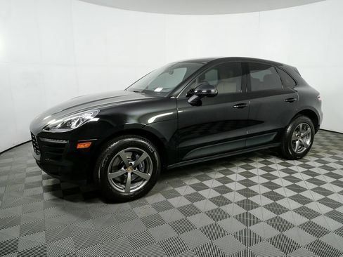 Used 2017 Porsche Macan image 2