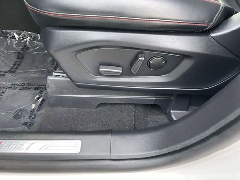 Used 2025 Ford Explorer ST-Line w/ ST-Line Street Pack AWD/4WD image 30