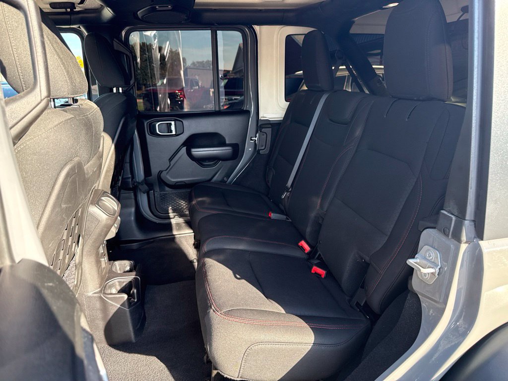 Used 2018 Jeep Wrangler Unlimited Rubicon AWD/4WD image 46